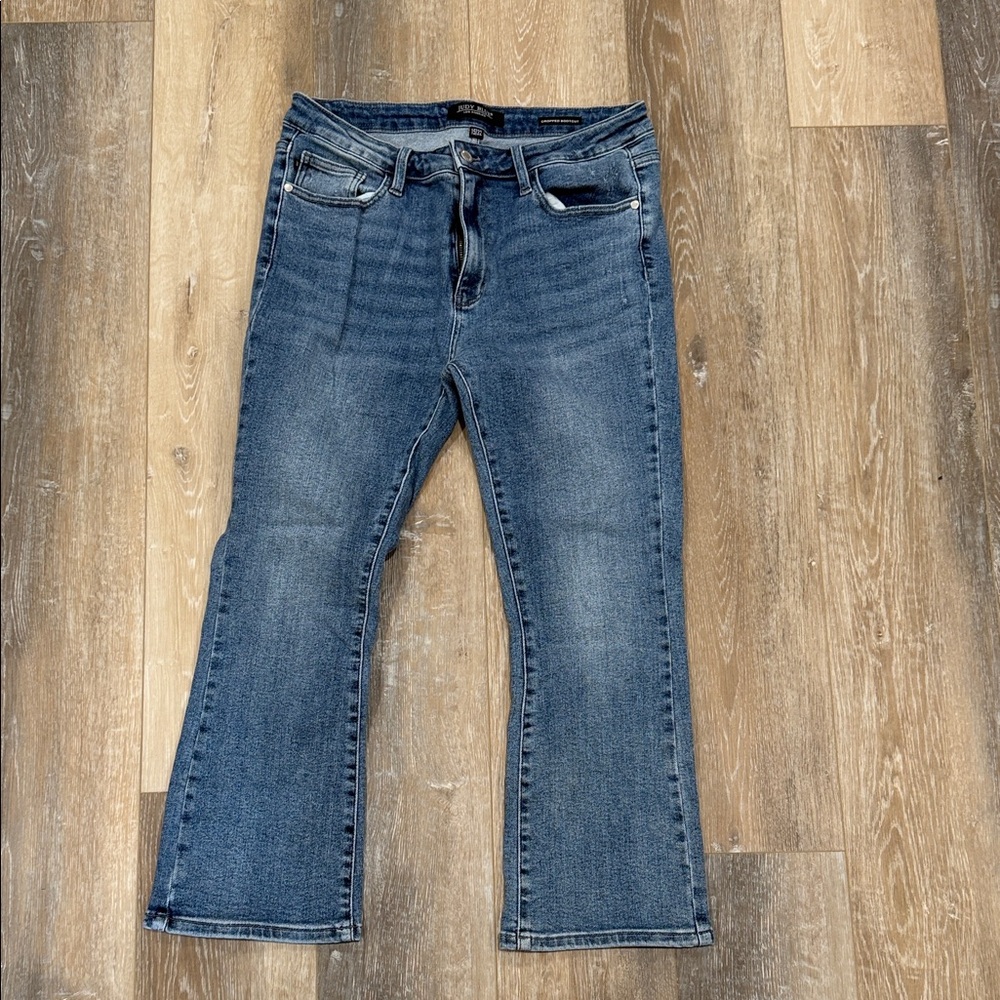 Judy Blue Cropped Bootcut Denim Jeans